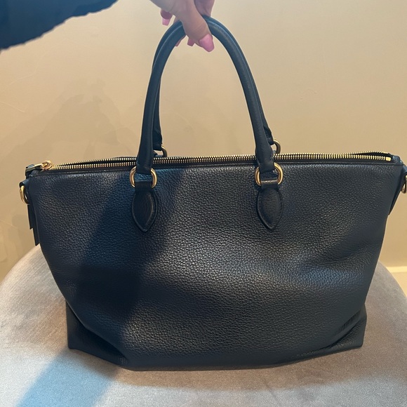 Prada leather handbag - Picture 4 of 11